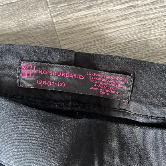 2 Pair 1-black 1-burgundy No Boundaries Size L (11-13)$20!BOTH Good Condition - Picture 4 of 5